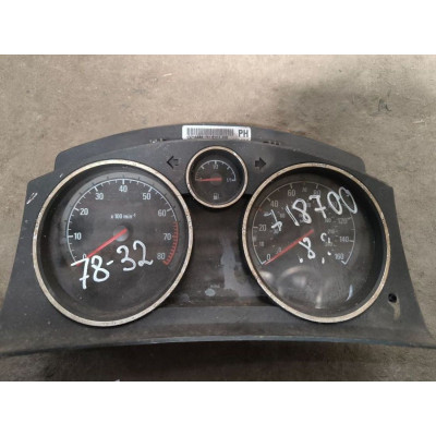  Щиток приборов (приборная панель) к  Daewoo  Nubira,  1998