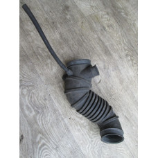  Патрубок воздушного фильтра к  Mitsubishi  Carisma,  2000