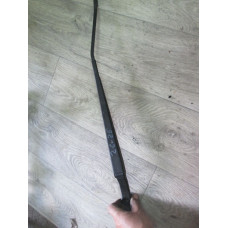  Щеткодержатель (поводок стеклоочистителя, дворник) к  Mazda  626,  1999