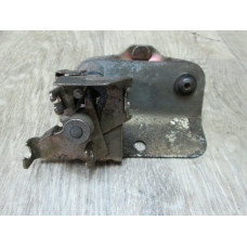  Ответная часть замка багажника к  Ford  Escort,  1998