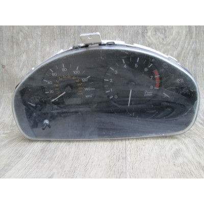  Щиток приборов (приборная панель) к  Mitsubishi  Carisma,  2000