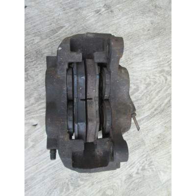  Суппорт передний правый к  Mercedes  T1,  1990