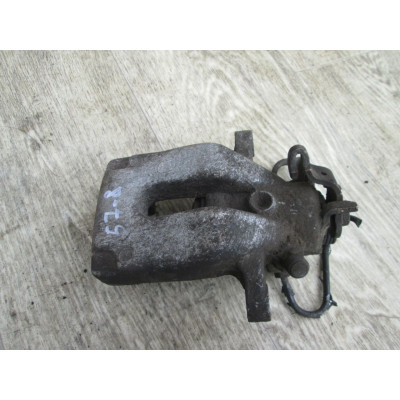  Суппорт задний правый к  Citroen  Xsara Picasso,  2001