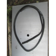  Уплотнитель двери передней правой к  Renault  Megane,  1999