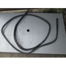  Уплотнитель багажника к  Renault  Megane,  1999