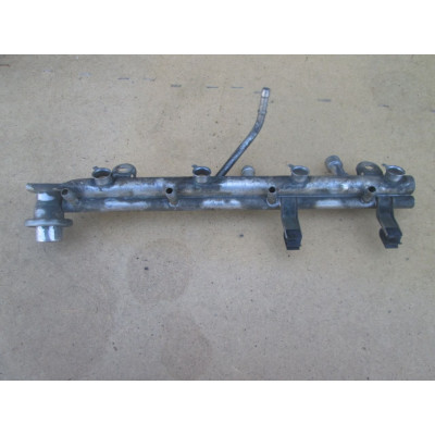  Топливная рампа к  BMW  3 E46,  1998