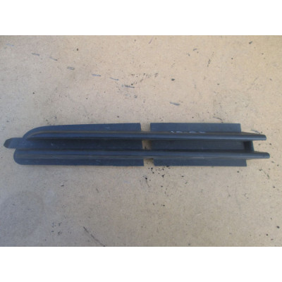  Заглушка (решетка) в бампер передний к  BMW  3 E46,  1998