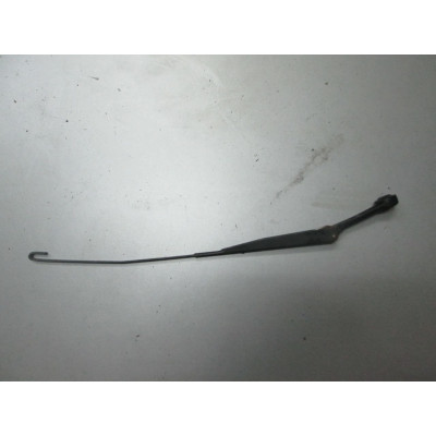  Щеткодержатель (поводок стеклоочистителя, дворник) к  Fiat  Marea,  1999