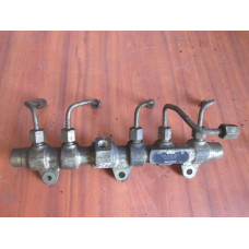  Топливная рампа к  Fiat  Marea,  2000