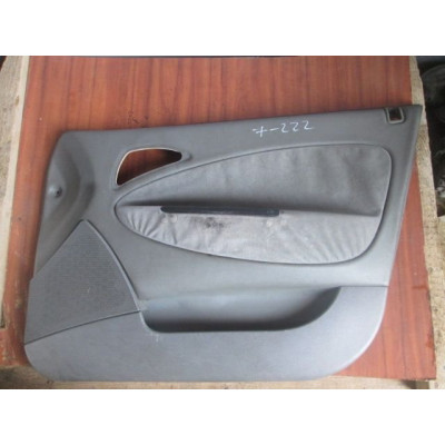 Обшивка двери передней правой (дверная карта) к  Daewoo  Nubira,  2000