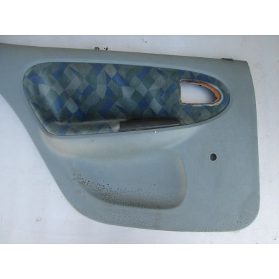  Обшивка двери задней левой (дверная карта) к  Renault  Megane,  1999