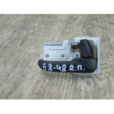  Ручка внутренняя задняя правая к  Mazda  323,  1997