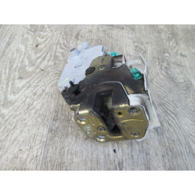  Замок двери передней правой к  Mazda  323,  1997