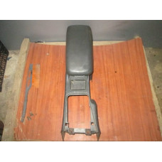  Подлокотник к  Mitsubishi  Galant,  1995
