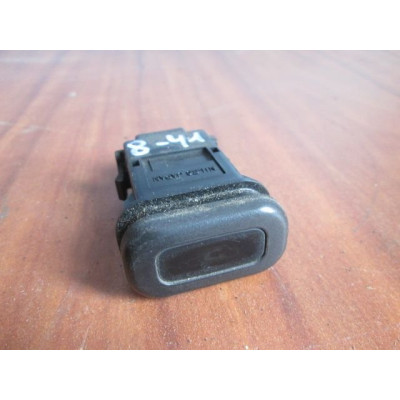  Кнопка (выключатель) к  Mitsubishi  Galant,  1995