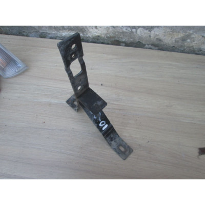  Кронштейн крепления бампера переднего к  Citroen  ZX,  1997