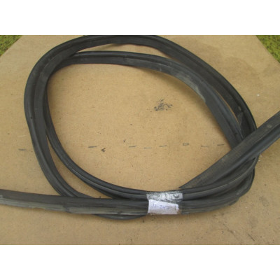  Уплотнитель багажника к  Chevrolet  Lanos,  2007