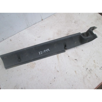  Пластик багажника к  Ford  Mondeo,  1995