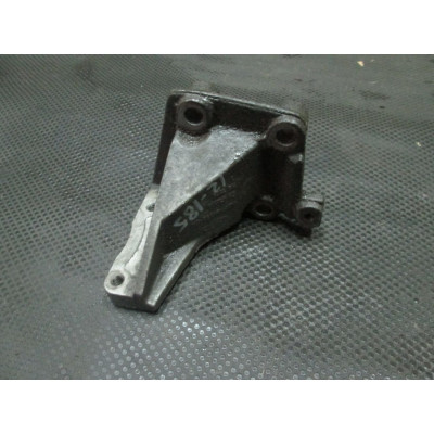  Кронштейн двигателя к  Ford  Mondeo,  1995