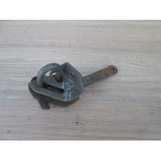  Ограничитель открывания двери задней к  Audi  100,  1985