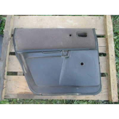  Обшивка двери задней левой (дверная карта) к  Audi  100,  1985