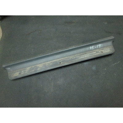  Накладка на порог внутренняя передняя правая к  Rover  416,  1998