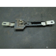  Механизм регулировки высоты ремня безопасности к  Nissan  Primera,  1993