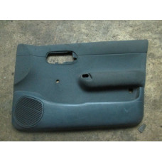  Обшивка двери передней правой (дверная карта) к  Skoda  Felicia,  1997