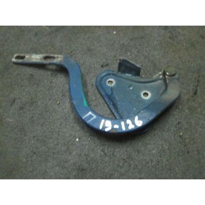  Петля капота правая к  Skoda  Felicia,  1997