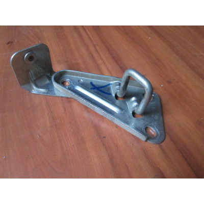 Замок спинки сиденья к  Mercedes  C W202,  1998