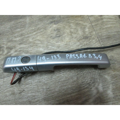  Ручка наружная передняя правая к  Volkswagen  Passat,  0000
