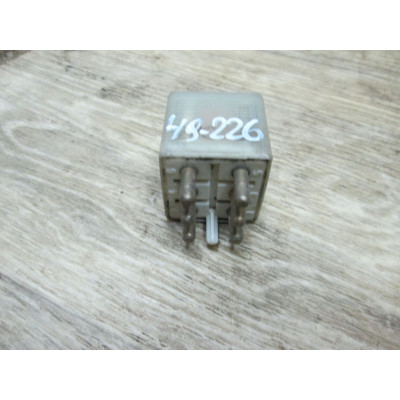 Реле (прочие) к  Mercedes  ,  0000