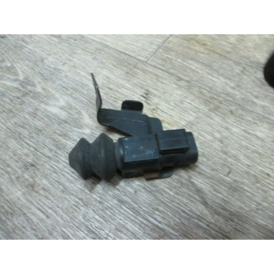 Выключатель концевой (концевик) к  Nissan  ,  2000