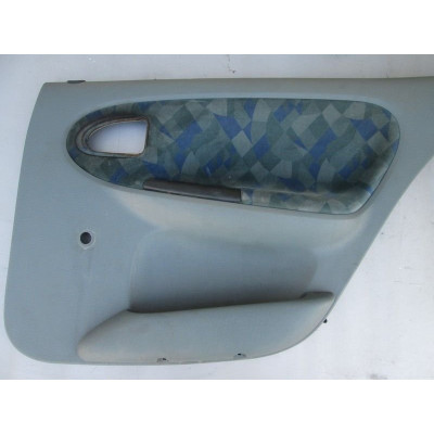  Обшивка двери задней правой (дверная карта) к  Renault  Megane,  1999