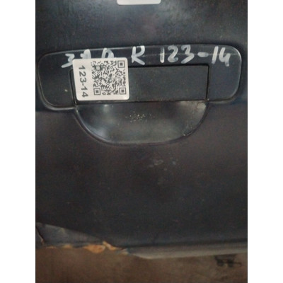  Ручка наружная задняя правая к  Audi  80,  1990