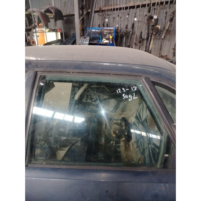  Стекло двери задней левой к  Audi  80,  1990