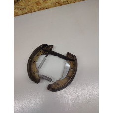  Механизм развода задних тормозных колодок левый к  Audi  80,  1990