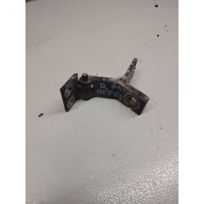 Петля двери передней правой к  Audi  80,  1990
