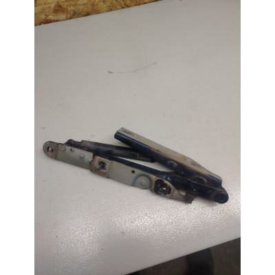  Петля крышки багажника к  Audi  80,  1990