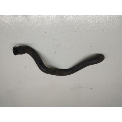  Патрубок (трубопровод, шланг) к  Audi  80,  1990