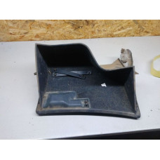  Бардачок к  Audi  80,  1990