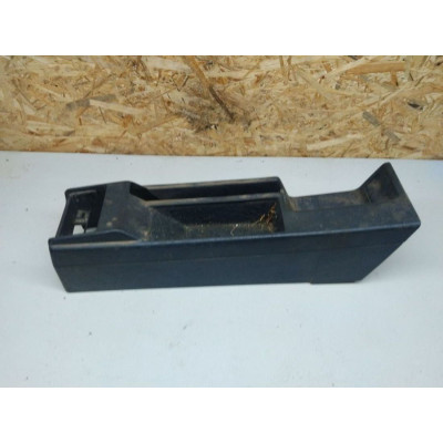  Накладка декоративная центральной консоли к  Audi  80,  1990