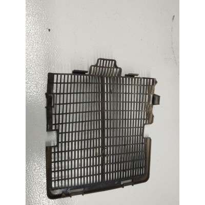  Крышка корпуса салонного фильтра к  Audi  80,  1990