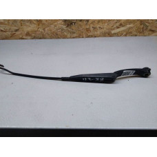  Щеткодержатель (поводок стеклоочистителя, дворник) к  Audi  80,  1990
