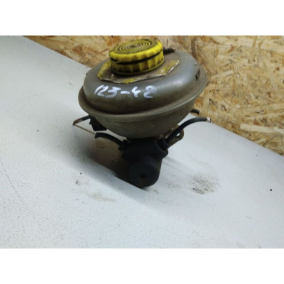  Цилиндр тормозной главный к  Audi  80,  1990