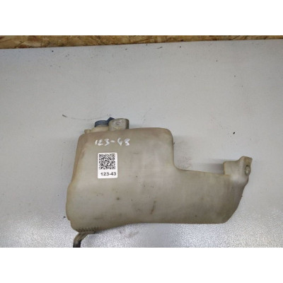  Бачок омывателя к  Audi  80,  1990