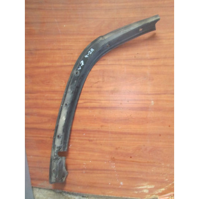 Молдинг стекла заднего к  Mercedes  C W202,  1998