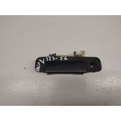  Ручка наружная передняя левая к  Audi  80,  1990