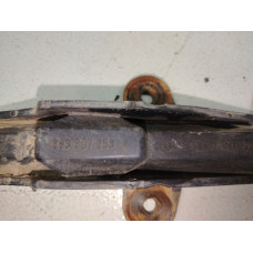  Кронштейн крепления бампера переднего к  Audi  80,  1990