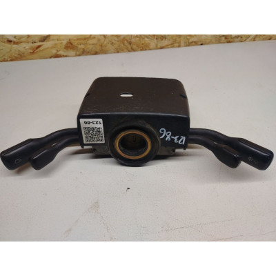 Переключатель подрулевой (стрекоза) к  Audi  80,  1990